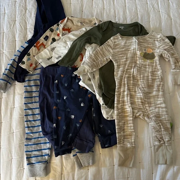 8 piece 6-9mo. Cozy Baby Boy Clothes (029) - Picture 1 of 16
